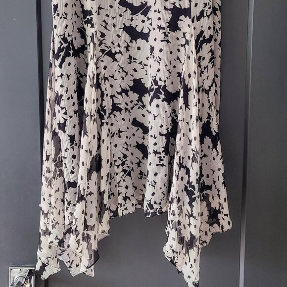 Women's Ralph Lauren Black Ivory  Silk Asymmetrical MidiSkirt Size 16 - Picture 9 of 9